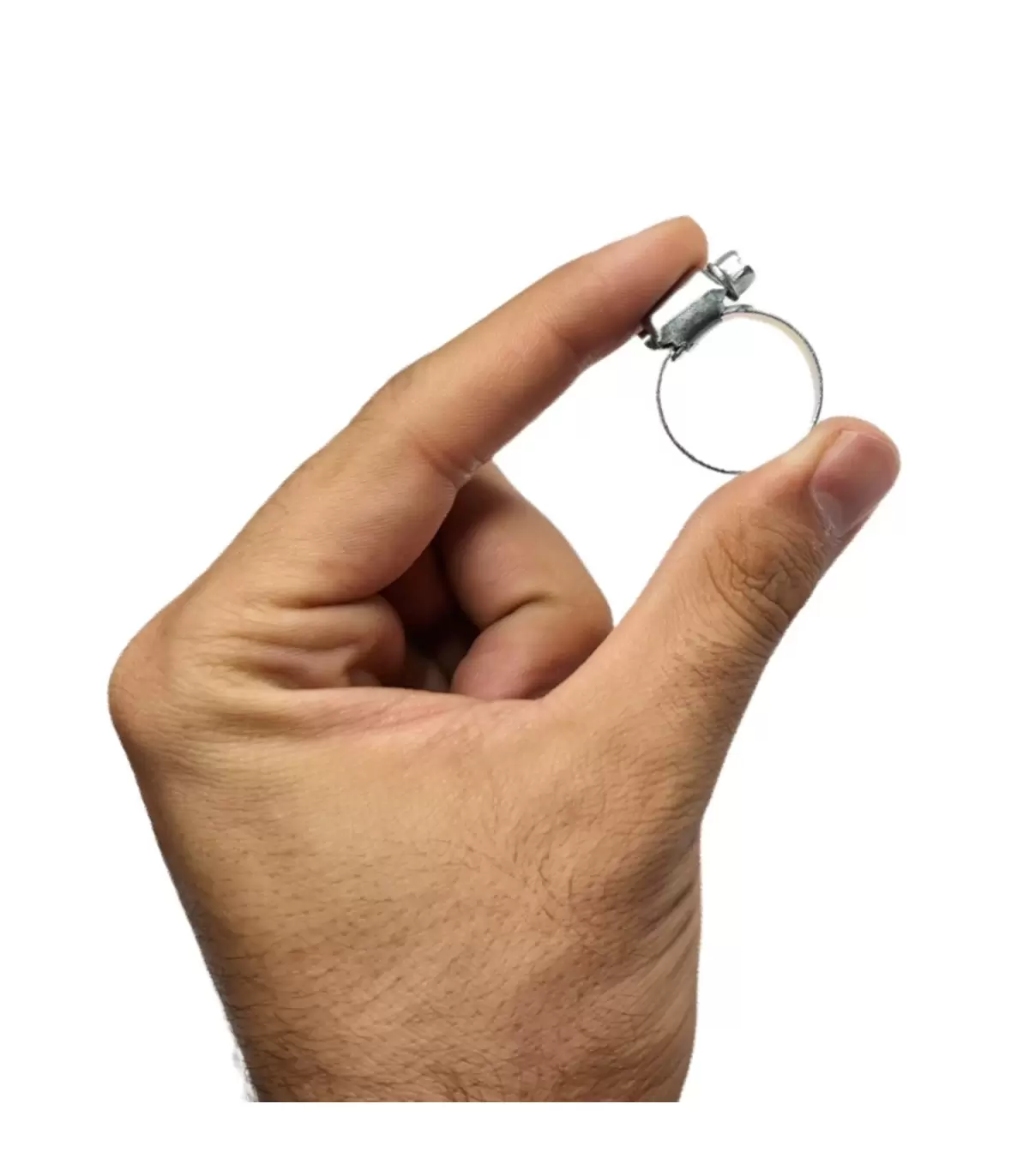 خلاقیت مشاغل: ابتکار خنده دار ابزارفروش نمونه در تهیه انگشتر و النگو برای همسرش با بست فلزی+ویدیو/ وقتی طلا گرون میشه چاره‌ای جز این نیست!