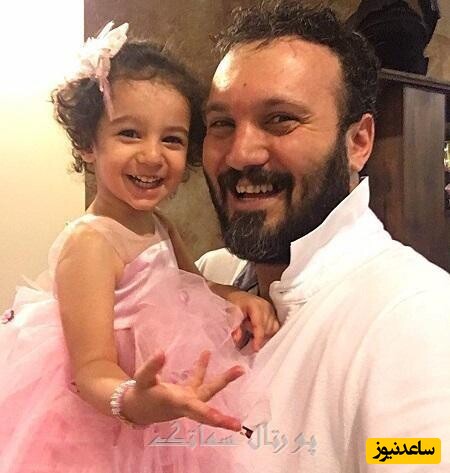 کامبیز دیرباز: از ترس اینکه بچم پسر بشه بچه دار نشدم/ به خانومم گفتم اگه پسر شد تو بیمارستان عوضش میکنم!😂+فیلم