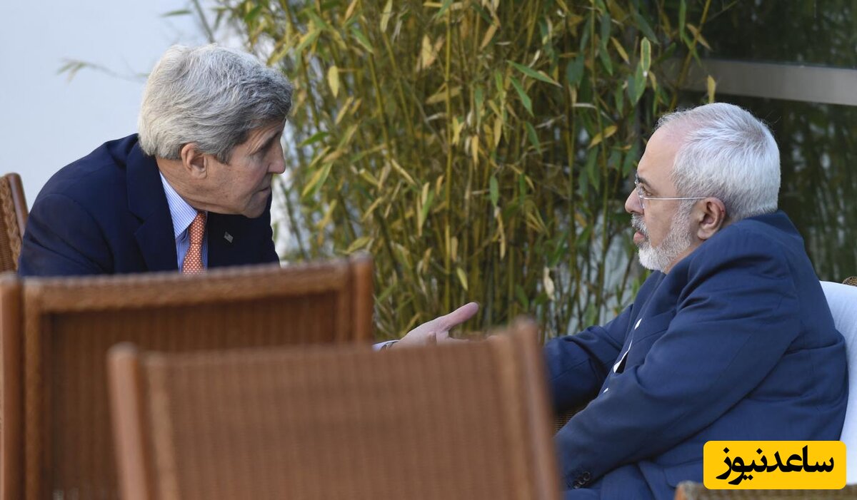 (فیلم) حضور وزیر خارجه آمریکا در محل استقرار تیم مذاکره کننده ایران جهت عرض تسلیت و فاتحه خوانی!