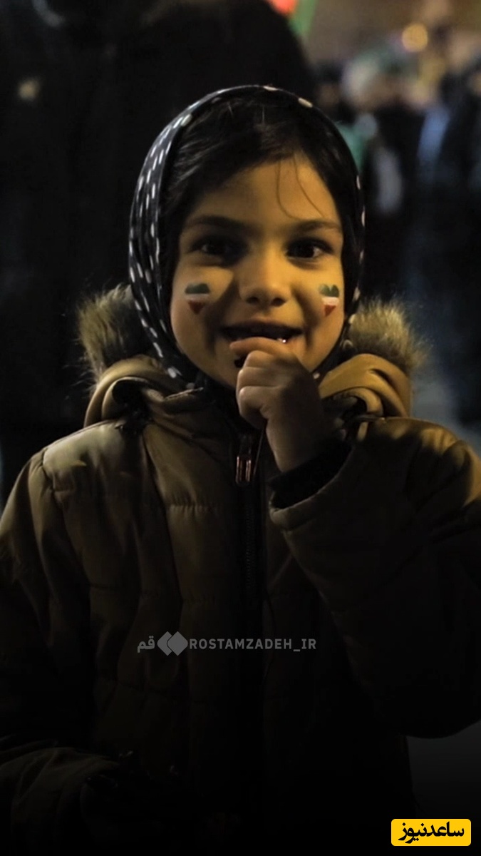 دهه نودی ها هم به میدان آمدند/ این کودکان زیر بمباران از رهبر شهیدمان حمایت کردند.... وطنفروشان خودفروخته از این طفل های معصوم بیاموزند+ ویدیو