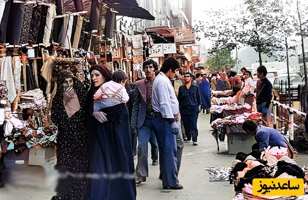 تصویری عجیب از تجمع مردان مقابل فروشگاه لباس زیر زنانه مادام در تهران