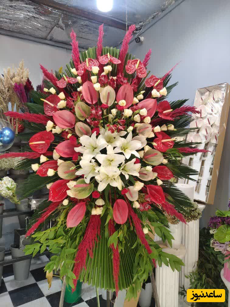 تاج گل نمایشگاه یک طبقه