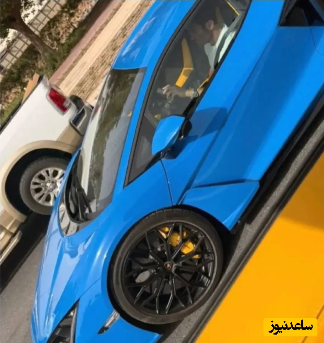 ماشین رضا گلزار