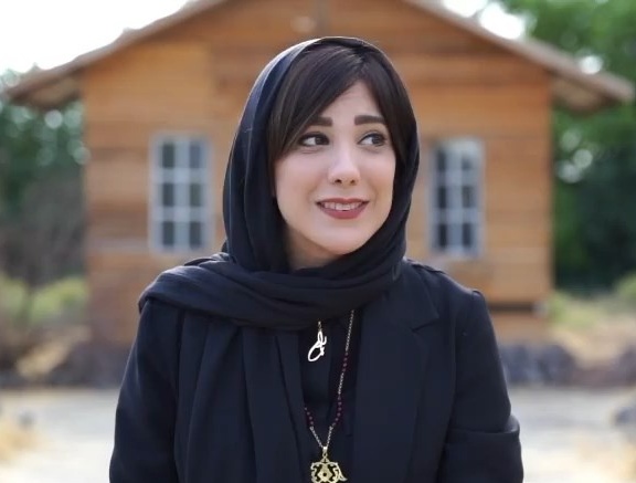 (ویدیو) شعر بی‌همتا و دلی با صدای دلنواز باران نیکراه/ سینه ام دکان عطاری است/ سینه ام دکان عطاری است دردت چیست ؟...