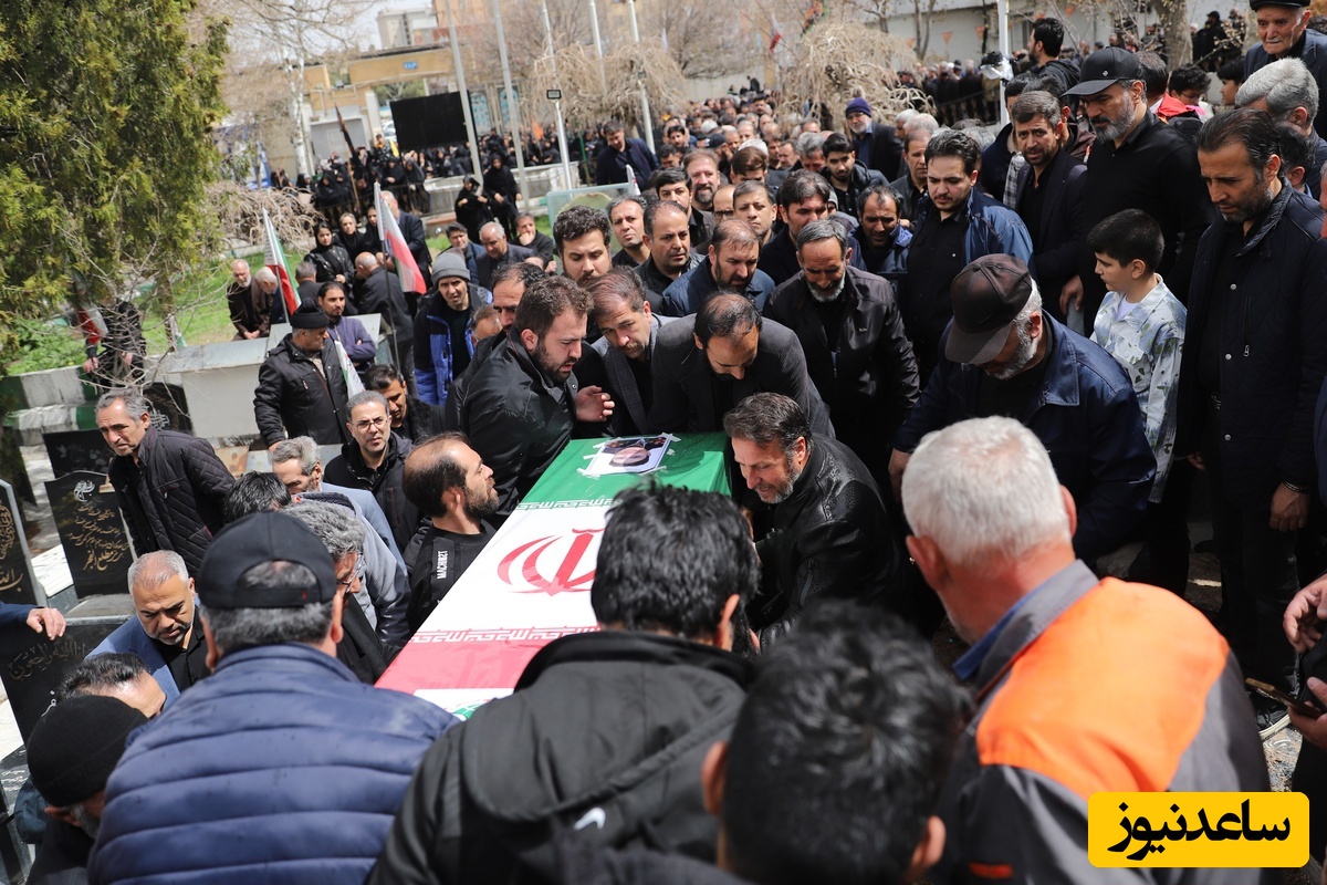 حضور مردم ولایتمدار تبریز در مراسم خاکسپاری شهید یعقوب علیپور که در حمله دشمن به پل B1 کرج به ملکوت اعلی پیوست