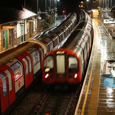 مقایسه متروی مشهد و لندن توسط یک شهروند مشهدی +ویدئو