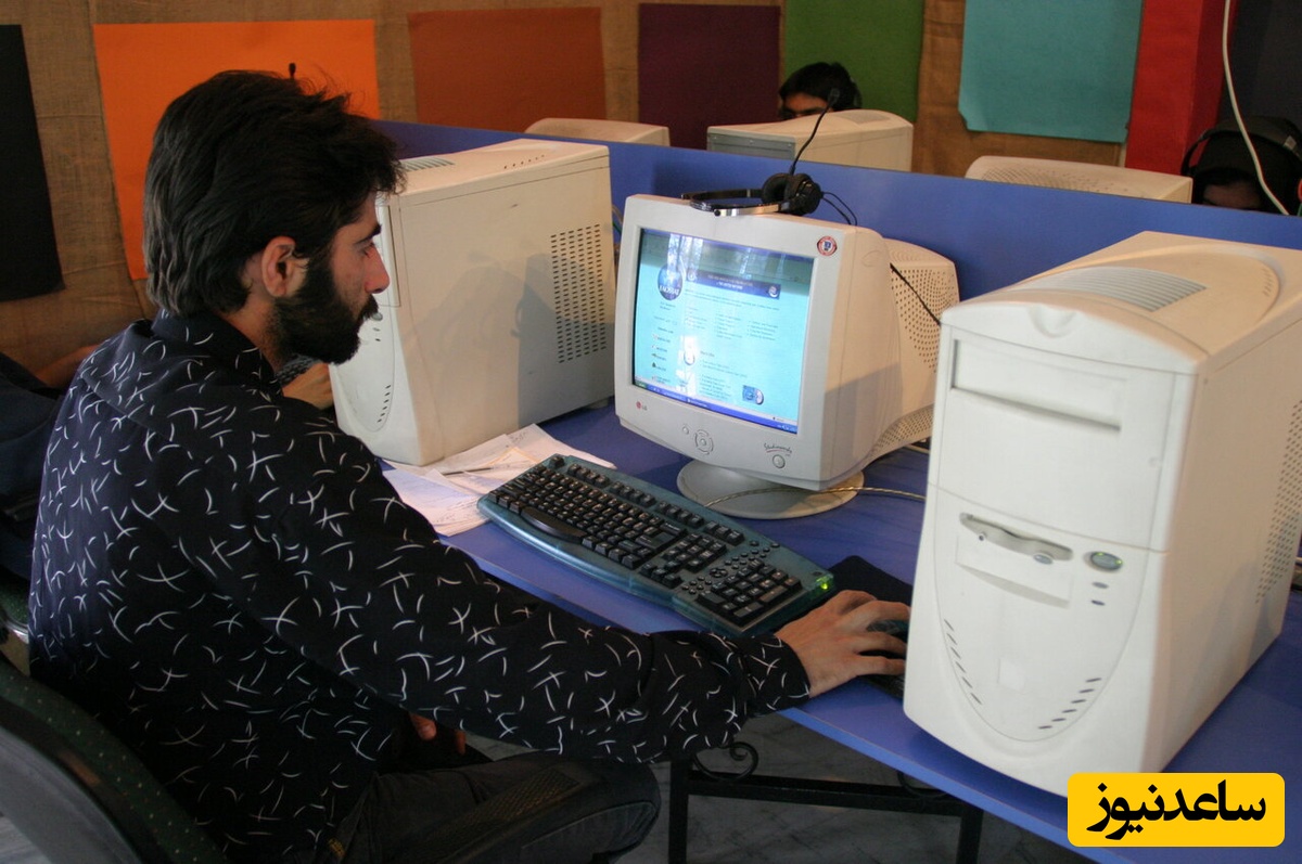 (ویدئو) نمایی کم‌نظیر از اتاق یک نوجوان ایرانی در 1384؛ جهان تکنولوژی قبل از گوشی‌های هوشمند! / آماده‌اید چند ثانیه زمان رو متوقف کنید؟