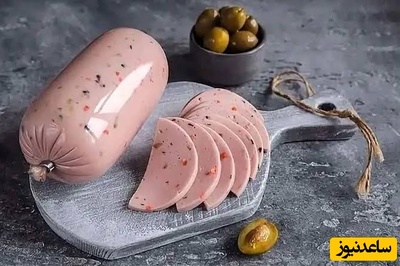 فقط در دقیقه کالباس را آماده کن! آموزش راحت‌ترین کالباس مرغ و قارچ خانگی بدون مواد نگهدارنده