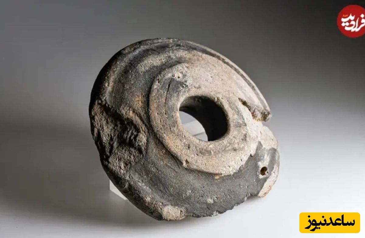 وزنه‌ی تور، سفالی (سده‌ی چهاردهم میلادی) قطر 12٫5 سانتی‌متر