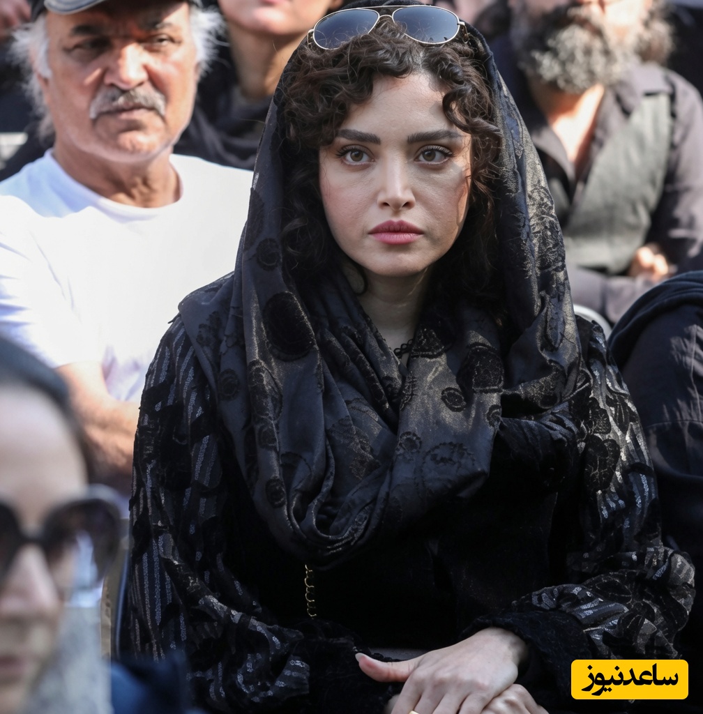 سنگ تمام بهنوش طباطبایی با استایل راهبه‌ها در عزای اکبر عبدی؛ نگاه‌ها فقط روی تور مشکی خانم بازیگر قفل شد!