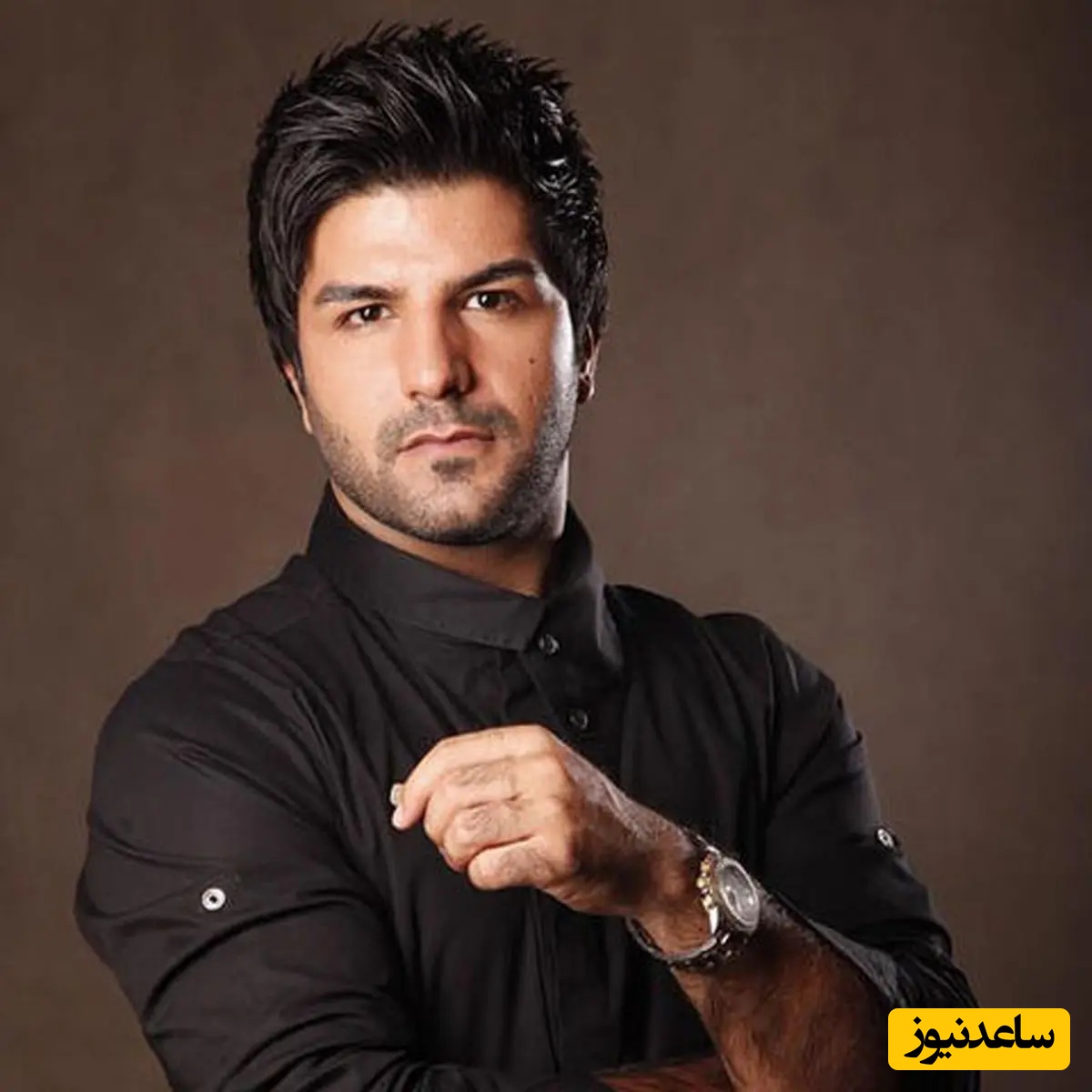 جگرسوزترین شعرخوانی مجید خراطها به عنوان آخرین حرفی که قبل رفتن از ایران دلش میخواست بخواند / من اون شاگرد شرم که جاش اون گوشه ته‌ته کلاسه