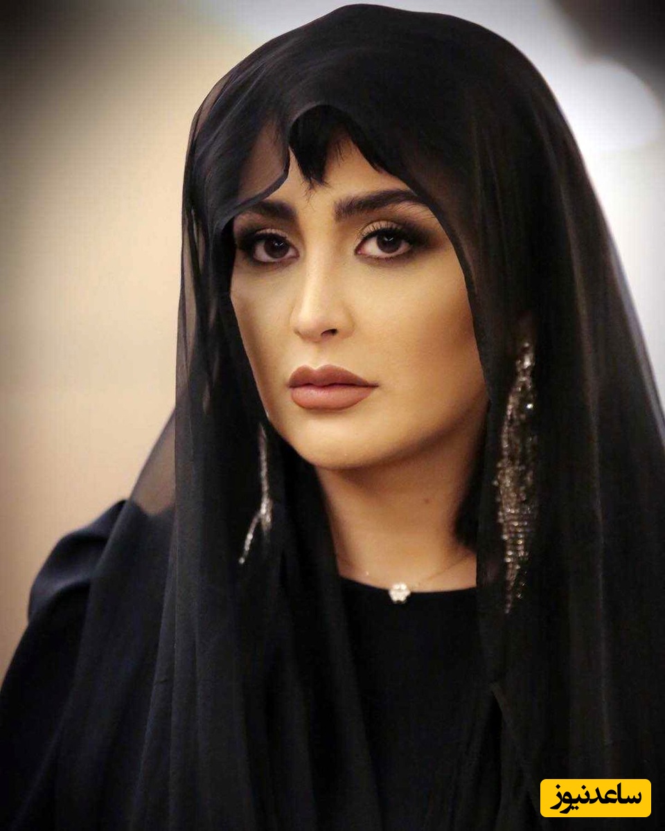 نگاه مغموم و گرفته‌ی مریم معصومی در کنار دریا با استایل زیبا👌🏻😍