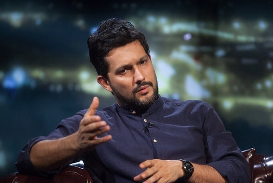 (ویدیو) ترکیب صدای "حامد بهداد" و شاه بیت "حافظ" چه شود / من ار چه در نظرِ یار خاک‌سار شدم...