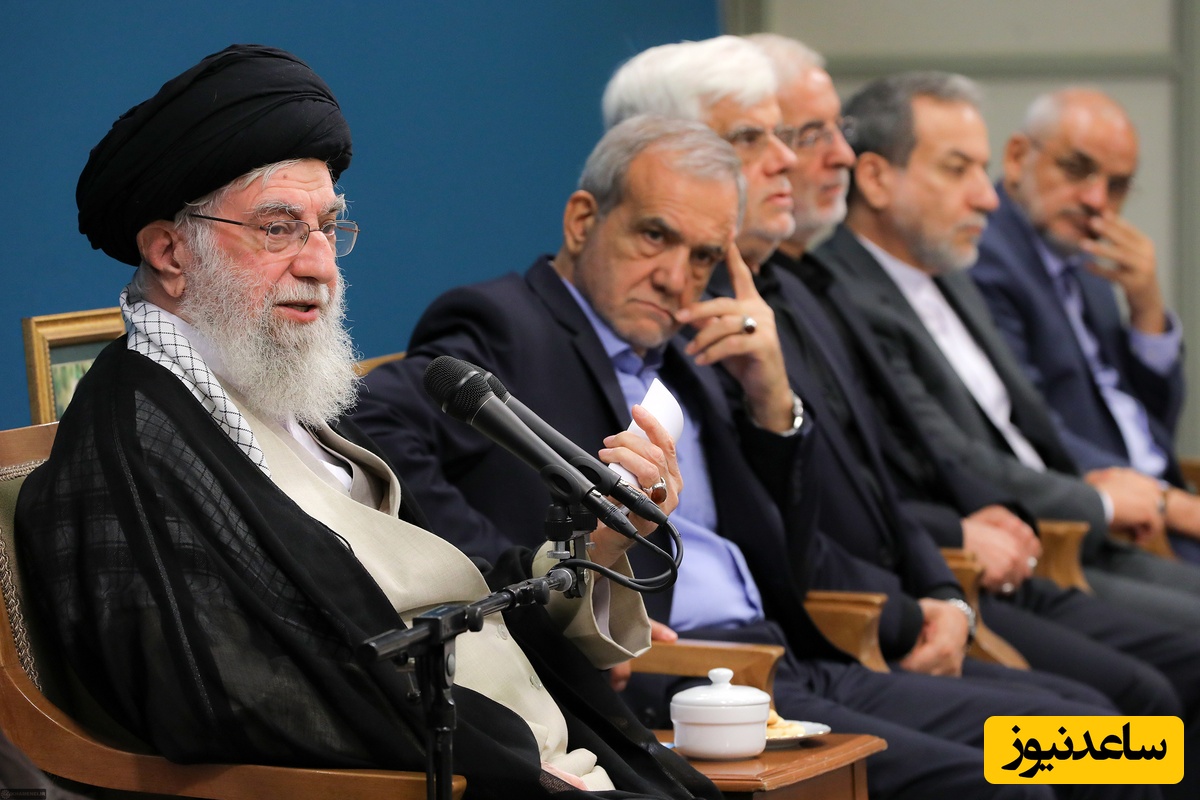 (فیلم) تاکید رهبر انقلاب بر حمایت از رئیس جمهور و حفظ اتحاد: رئیس جمهور پرتلاش را حمایت کنید / قابل توجه دنبال کنندگان استیضاح پزشکیان