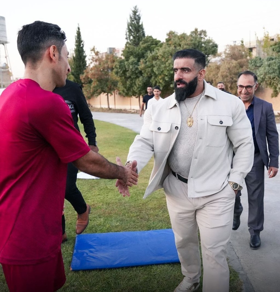 پیروز قربانی: هادی چوپان عاشق ایران و فجرسپاسی است+فیلم