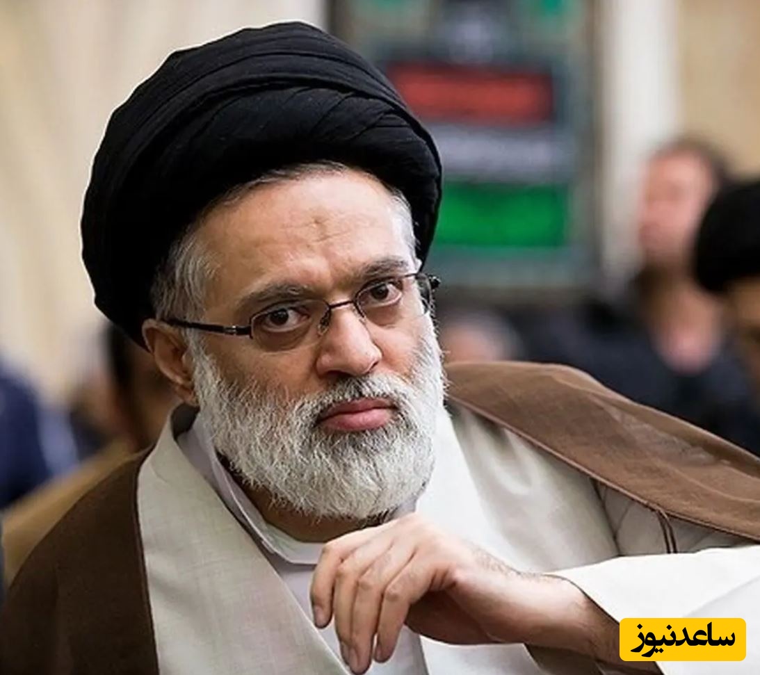 حضور فرزند رهبر انقلاب در اقامه نماز؛ لحظه‌ای که احساس و معنویت درهم آمیخت +ویدئو