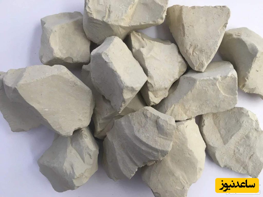 همه چیز در مورد خواص و عوارض گل سر شور برای پوست و مو