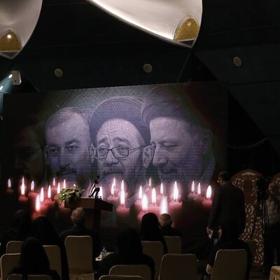 مراسم یادبود هنرمندان ایرانی برای شهید رئیسی و همراهانشان/ حضور نجم الدین شریعتی تا مهران رجبی و ...+عکس