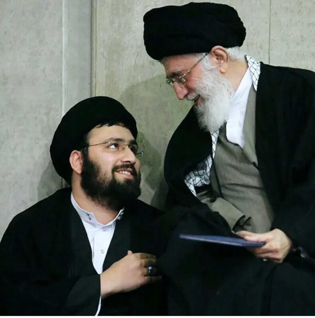 از دست ندهید| چرا امام خمینی در روزهای پایانی عمرشان نمی‌خواستند نوه خودشان سیدعلی خمینی را ببینند؟