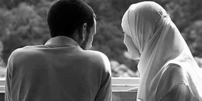 رابطه زناشویی روزه را باطل میکند؟/ پاسخ مراجع تقلید به استفتائاتی درباره رابطه جنسی در ماه رمضان