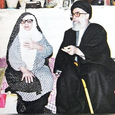 گفت‌وگوی جالب با مادر رهبر انقلاب درباره رهبری و حضرت امام؛ از ایام زندانی بودن هر سه پسرشان تا جمله 