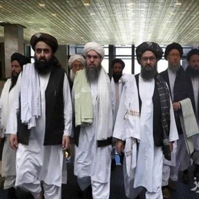 افتتاح یک دستگاه ای تی ام در افغانستان با حضور فرماندهان تروریست طالبان +عکس