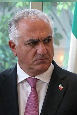 اعتراف احسان کرمی به سطح پایین بودن رضا پهلوی / وقتی خبرنگارها هم متوجه سطح شاهزاده هستند