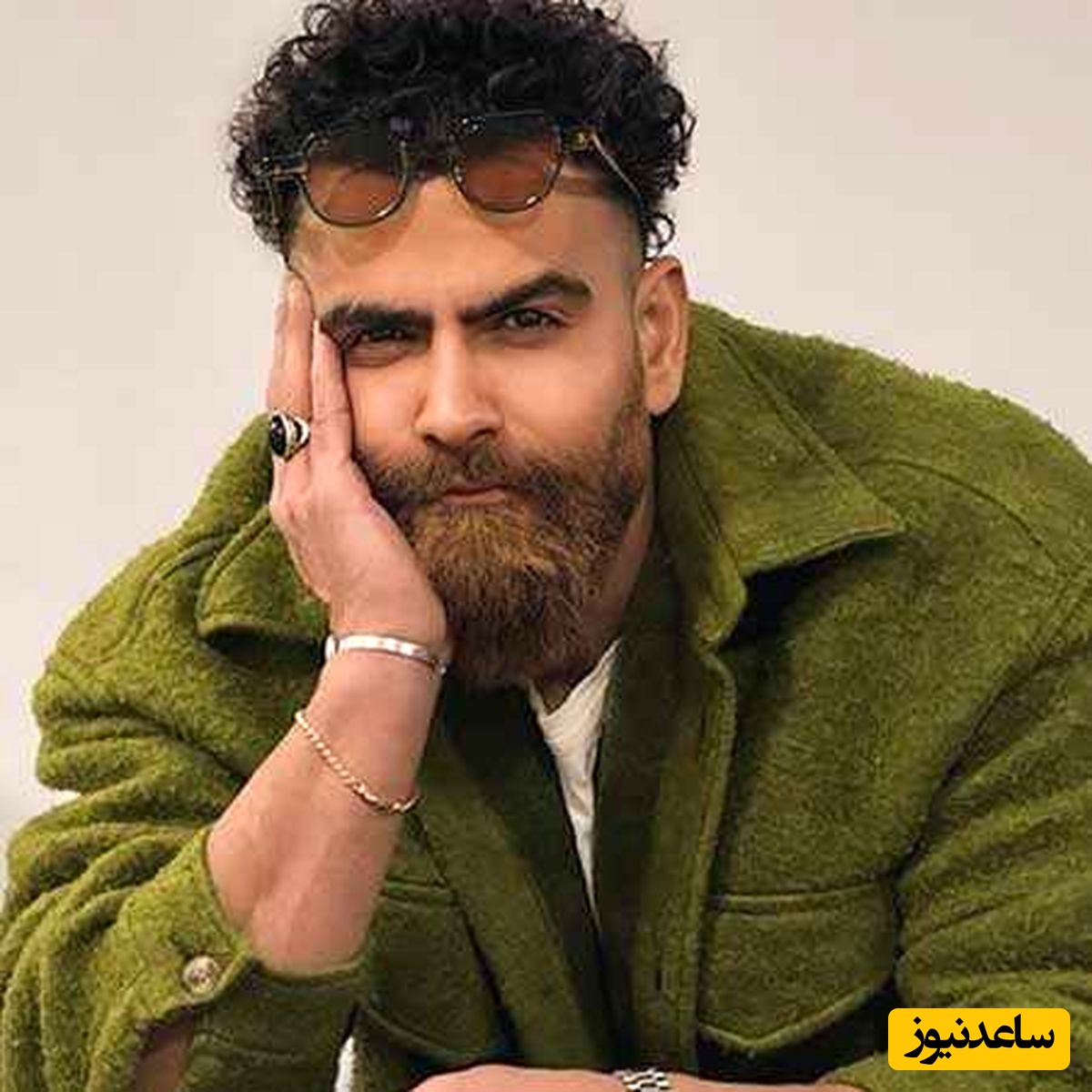 مروری به استایل های متفاوت و عجیب معین زد از سبک آوانگارد تا کلاسیک/ مردی با استایل‌های جسورانه و طوفانی🤩👌 +عکس