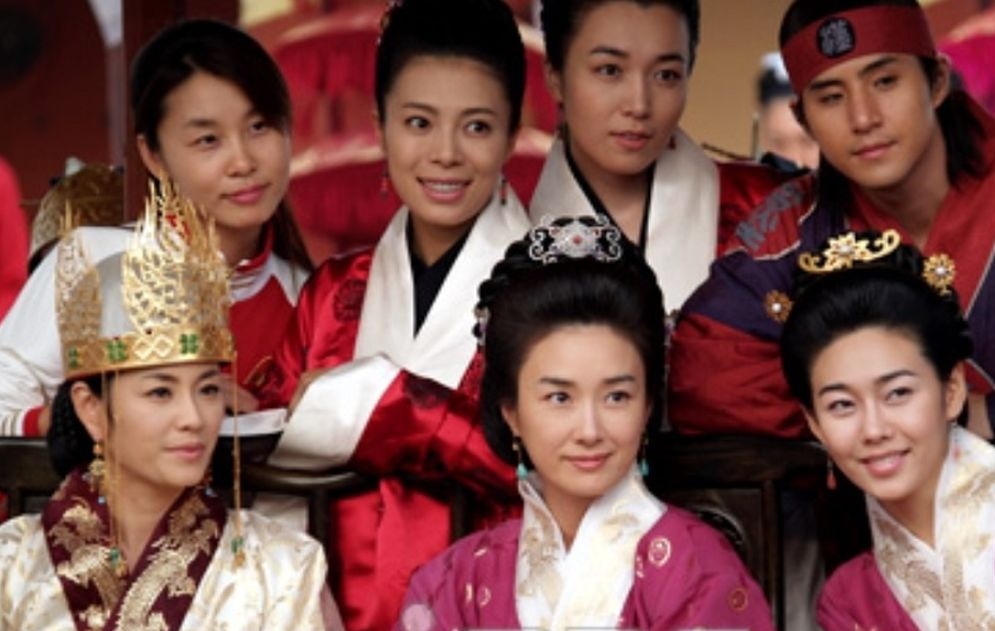 «بانو یوها» در 27 سالگی در کنار همسرش؛ 8 سال قبل از «سریال جومونگ»