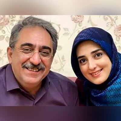 شازده کوچولو، انتخابِ ستاره سادات قطبی از میان کتاب‌های منزلش/ چیدمان شیک و باسلیقه کتابخانه هم به چشم می‌زنه+ عکس