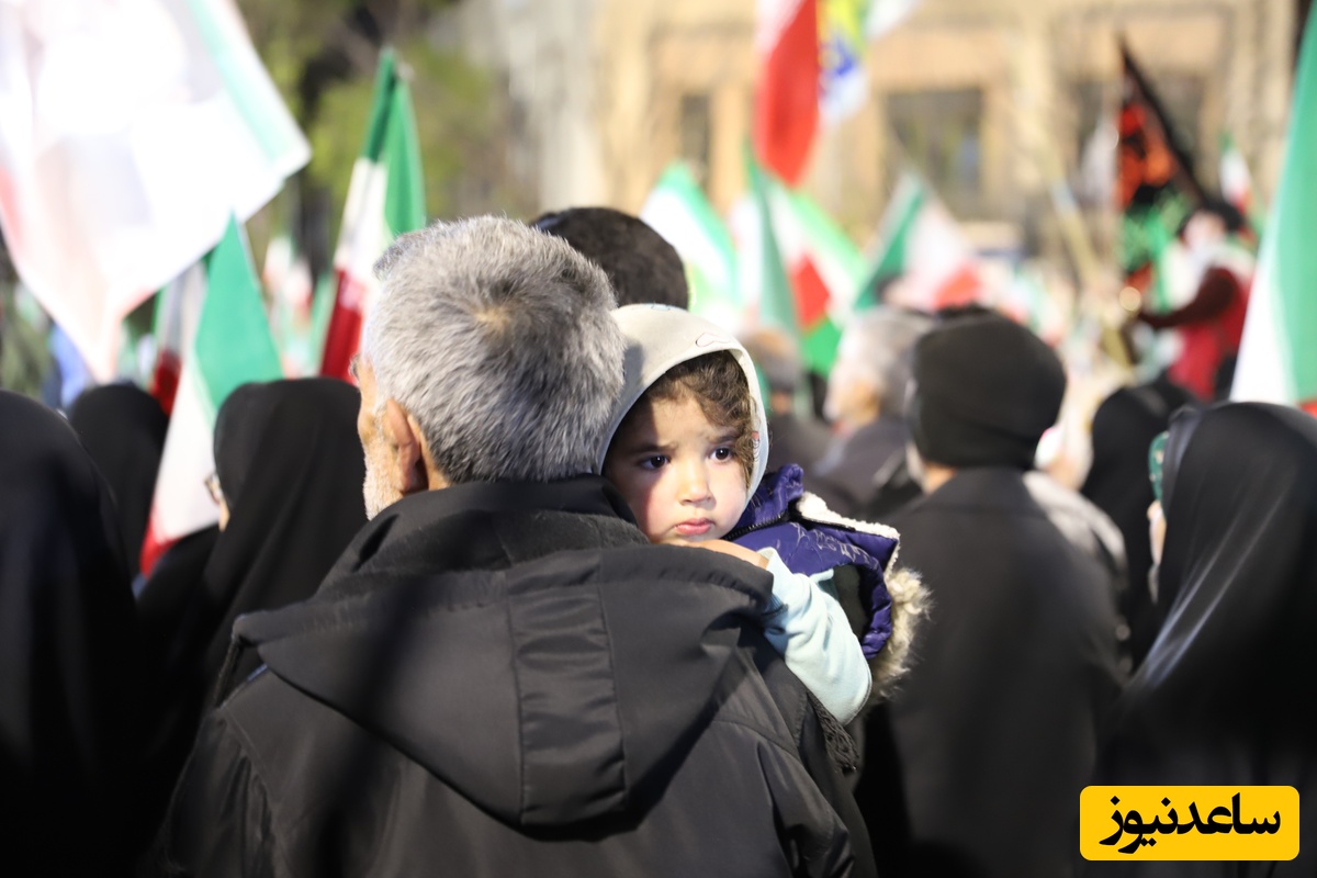 تحمع مردم تبریز  در شب 54 ام تجمعات شبانه