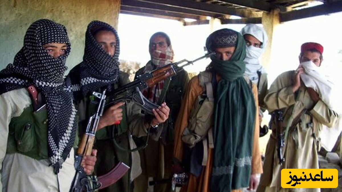 رفتار وحشیانه طالبان با یک شهروند افغانستان؛ تراشیدن زورکی موی سر با دستانی بسته!+ فیلم
