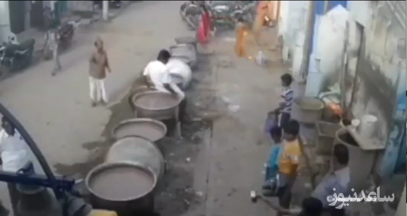 (فیلم) نذر عجیب مرد پاکستانی / خودش رو انداخت داخل دیگ نذری!