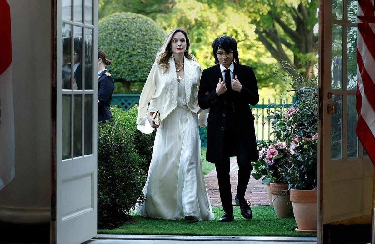  آنجلینا جولی با پسرش در کاخ سفید