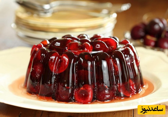 طرز تهیه دسر ژلاتینی آلبالوی خوشمزه+ ویدئو