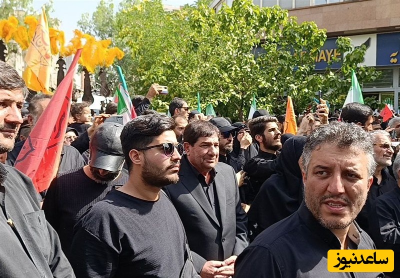 فرزند سردار شهید حاجی‌زاده در آغوش دستیار ارشد رهبر انقلاب+ویدیو/ اشک‌های محمد مخبر برای سرداری که نامش لرزه بر تن اسرائیلی‌ها می‌انداخت