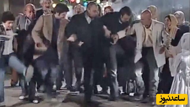 (فیلم) رقص یه پایی رضا عطاران و علی صادقی در متهم گریخت که برای همیشه در تاریخ تلویزیون بی رقیبه 🤣😂/ کاش بعد از پایتخت و محسن تنابنده، رضا عطاران هم برگرده به تلویزیون ...