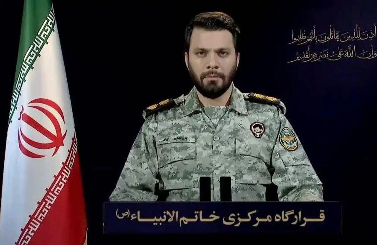 از دکتری فلسفه غرب تا مسلط به 4 زبان زنده دنیا؛ با سخنگوی مسلط قرارگاه خاتم‌الانبیا آشنا شوید +فیلم