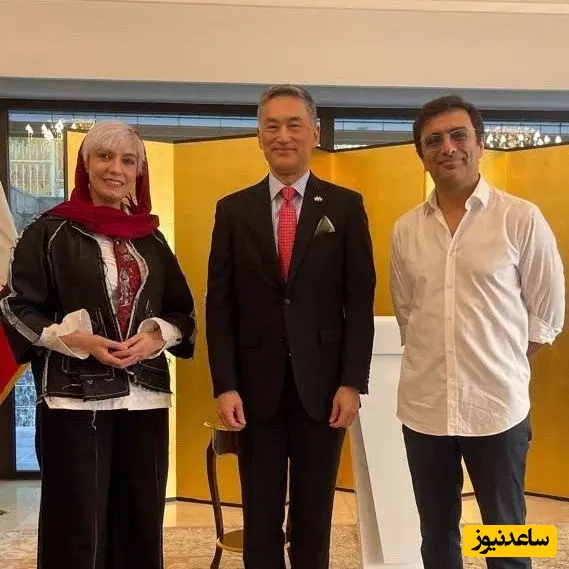 الیکا عبدالرزاقی در سفارت ژاپن