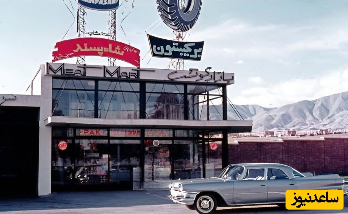 ماشین در تصویر هم دوج فینیکس مدل 1961 است.