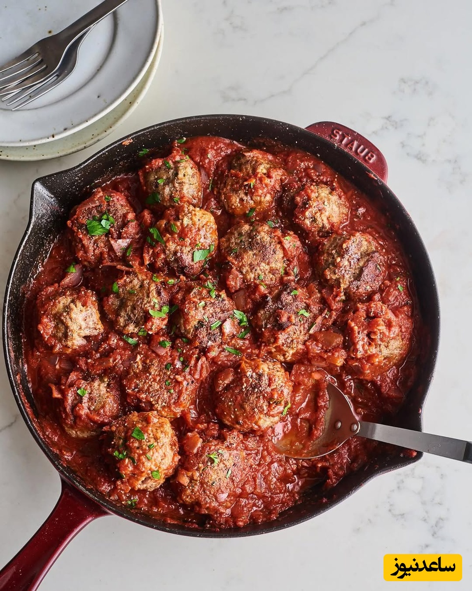 طرز تهیه کوفته مرغ با سس مخصوص بادمجان/ با طعم متفاوت و دلچسب که انگشتاتونم باهاش میخورین