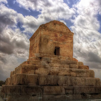ویدئویی متفاوت و دیده نشده از مقبره کوروش کبیر /عکس های کمیاب از پاسارگاد، آرامگاه کوروش