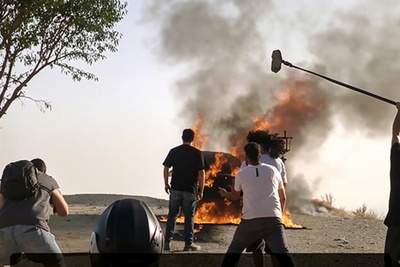 پشت صحنه دلهره آور کوره آدم سوزی که جواد عزتی در سریال وحشی به راه انداخت/ جا داره یه خسته نباشید بگیم به هومن سیدی و عوامل پر تلاش+فیلم