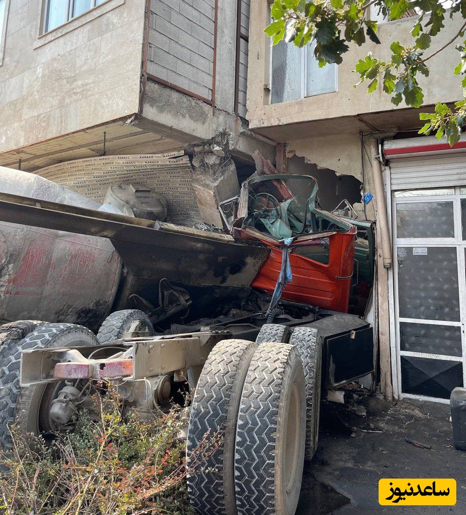 ورود وحشتناک میکسر به دو خانه در تبریز / راننده در بیمارستان جان باخت+ عکس