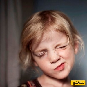 علت تیک عصبی در کودکان چیست و چگونه آن را برطرف کنیم؟