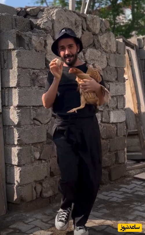 خلاقیت خنده‌دار جوان ترکیه‌ای در طراحی لباس با مرغ و خروس مرزهای صنعت مد رو یه 8 متری جابه جا کرد😂/خلاق تویی بقیه اداتو درمیارن داداش