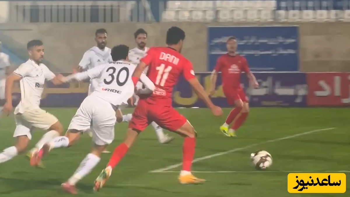 سرقت صدر در 90+1؟ پنالتی واضح تراکتور گم شد، VAR هم تماشاچی بود