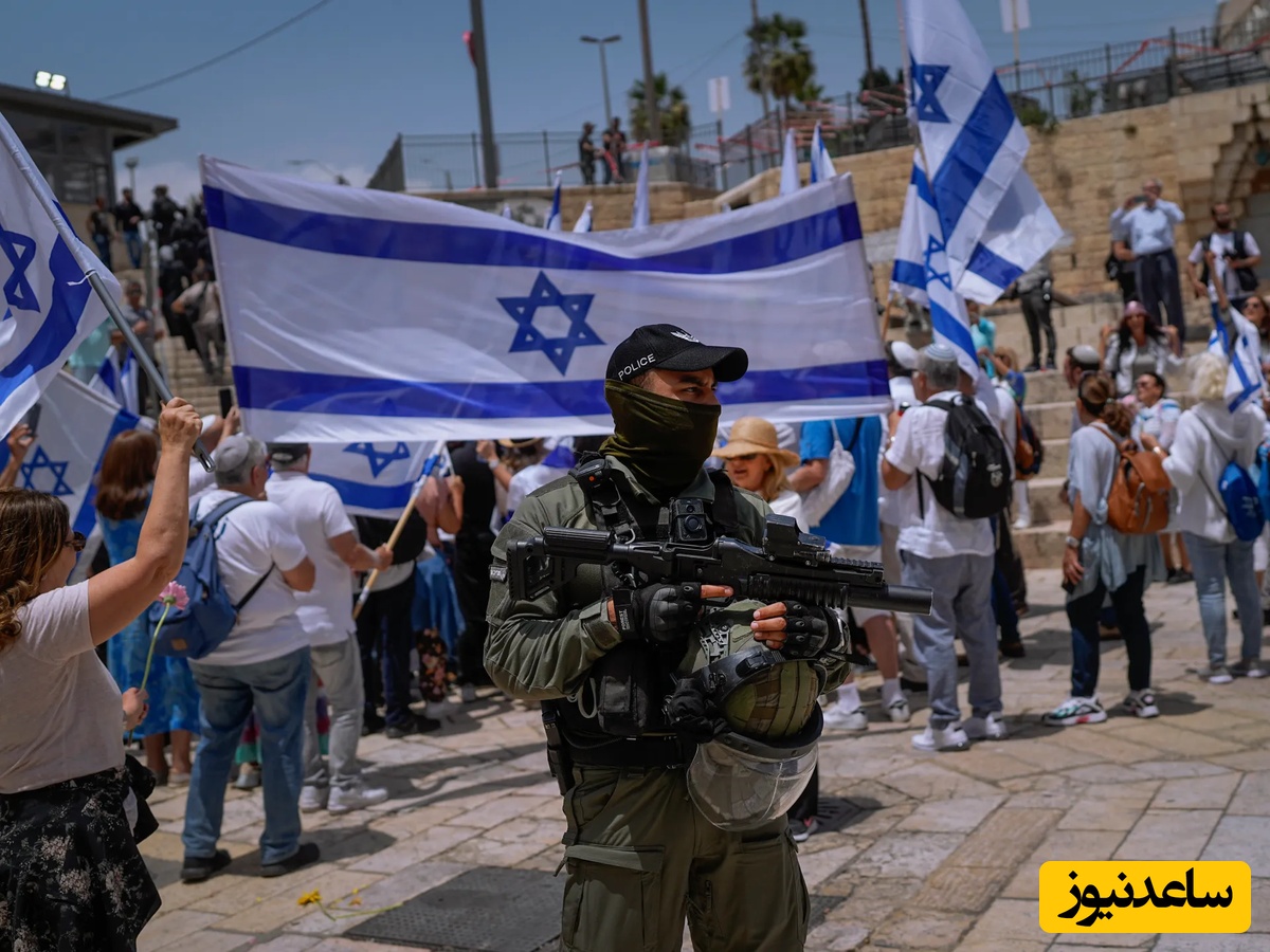 (ویدیو) برافراشته کردن پرچم رژیم صهیونیستی در سوریه!/ ببینید بعد بشار اسد سوریه به چه روزگاری افتاد...