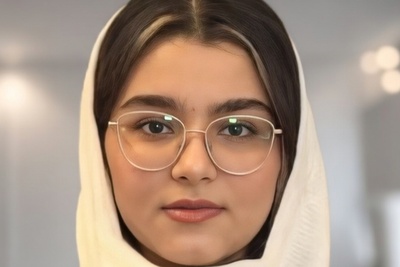 (ویدئو) فرمول مخفی آترینا فرحمند برای شکست کمال‌گرایی؛ تفاوت اصلی رتبه 1 کنکور تجربی امسال با بقیه دانش‌آموزان چه بود؟