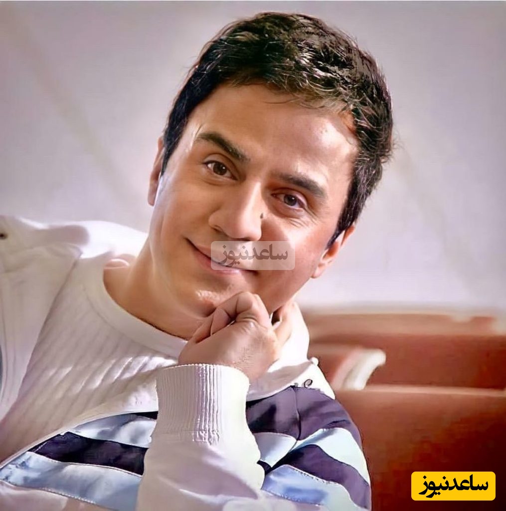 ژست خاص عمو پورنگ با عینک در دست و لباس راه راه! / با این استایل میخواد دل کیو ببره؟!😏😎